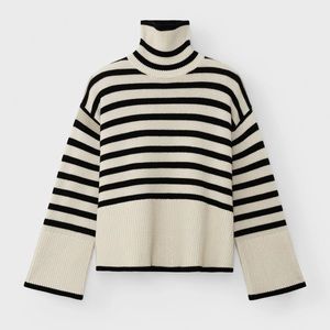 Toteme striped sweater in great condition. Worn only two times. Size XS